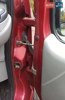 Минивэн Opel Vivaro 2009 в 
