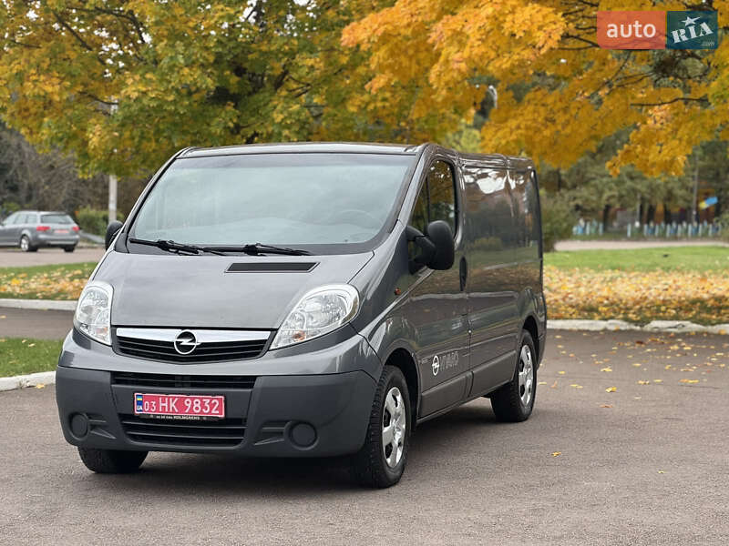 Вантажний фургон Opel Vivaro 2013 в Рівному фото 4 Вантажний фургон Opel Vivaro 2013 в Рівному