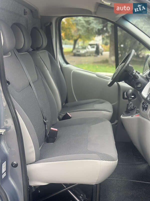 Вантажний фургон Opel Vivaro 2013 в Рівному фото 22 Вантажний фургон Opel Vivaro 2013 в Рівному