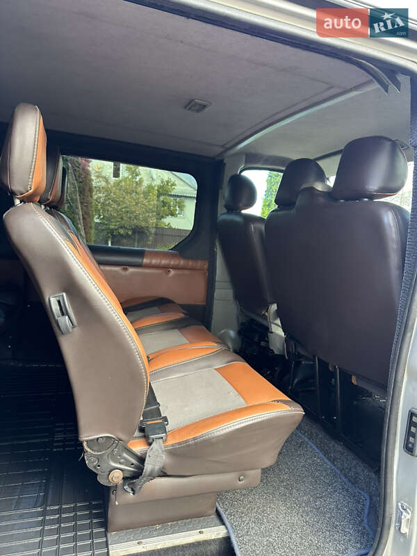 Минивэн Opel Vivaro 2002 в Косове фото 30 Минивэн Opel Vivaro 2002 в Косове