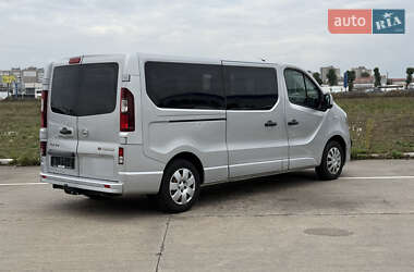 Минивэн Opel Vivaro 2015 в 