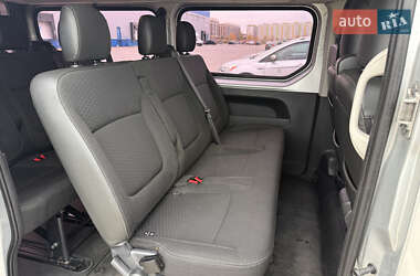 Минивэн Opel Vivaro 2015 в 
