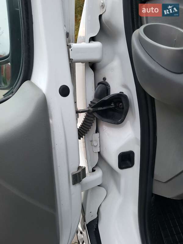 Мінівен Opel Vivaro 2007 в Хмельницькому