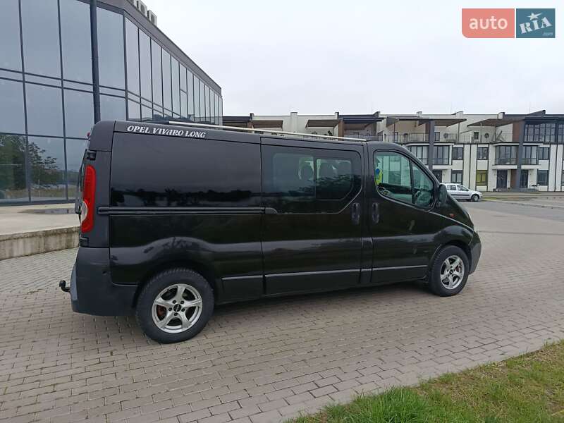 Минивэн Opel Vivaro 2009 в Ровно