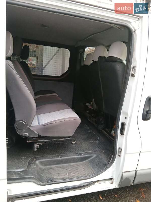 Минивэн Opel Vivaro 2004 в Киеве