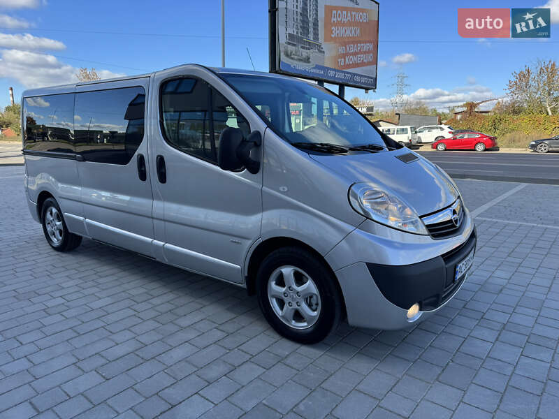 Opel Vivaro 2011