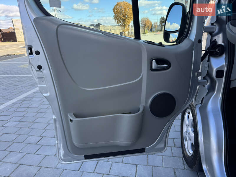 Минивэн Opel Vivaro 2011 в Ивано-Франковске фото 54 Минивэн Opel Vivaro 2011 в Ивано-Франковске