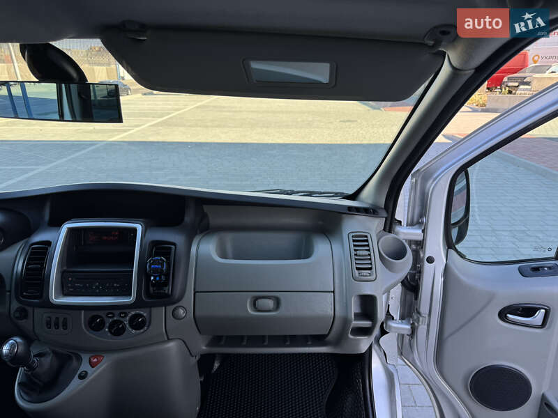 Минивэн Opel Vivaro 2011 в Ивано-Франковске фото 114 Минивэн Opel Vivaro 2011 в Ивано-Франковске