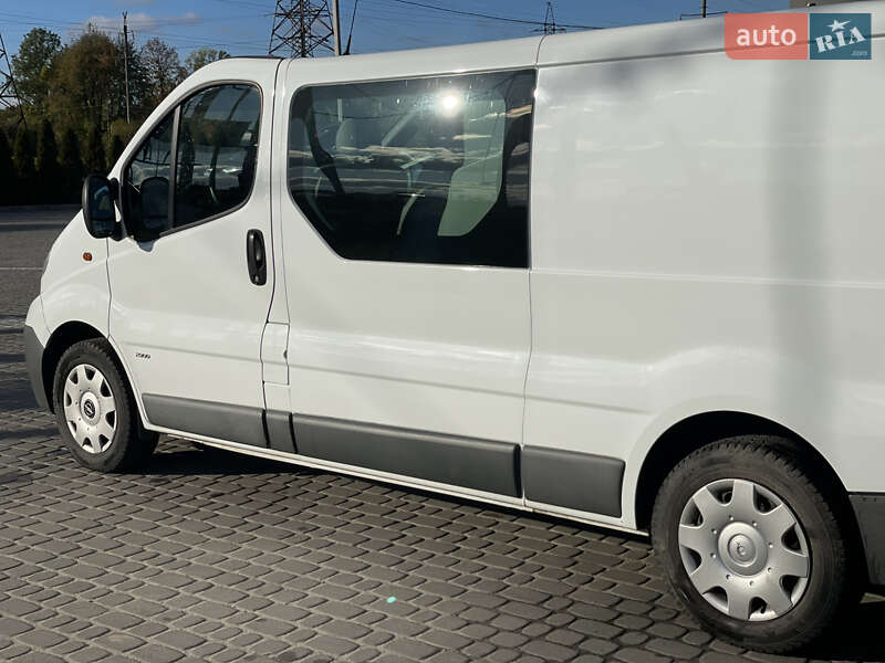 Мінівен Opel Vivaro 2012 в Львові