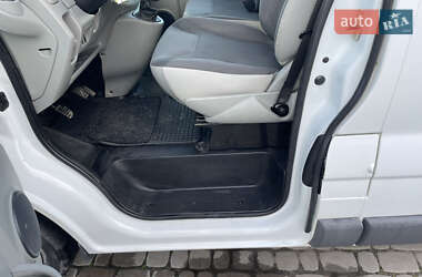 Мінівен Opel Vivaro 2012 в  фото 19 Мінівен Opel Vivaro 2012 в