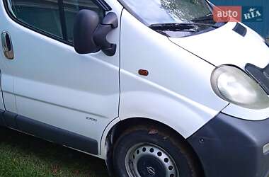 Минивэн Opel Vivaro 2004 в 