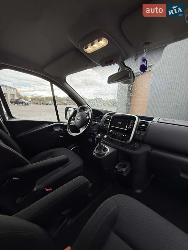 Мінівен Opel Vivaro 2018 в Івано-Франківську