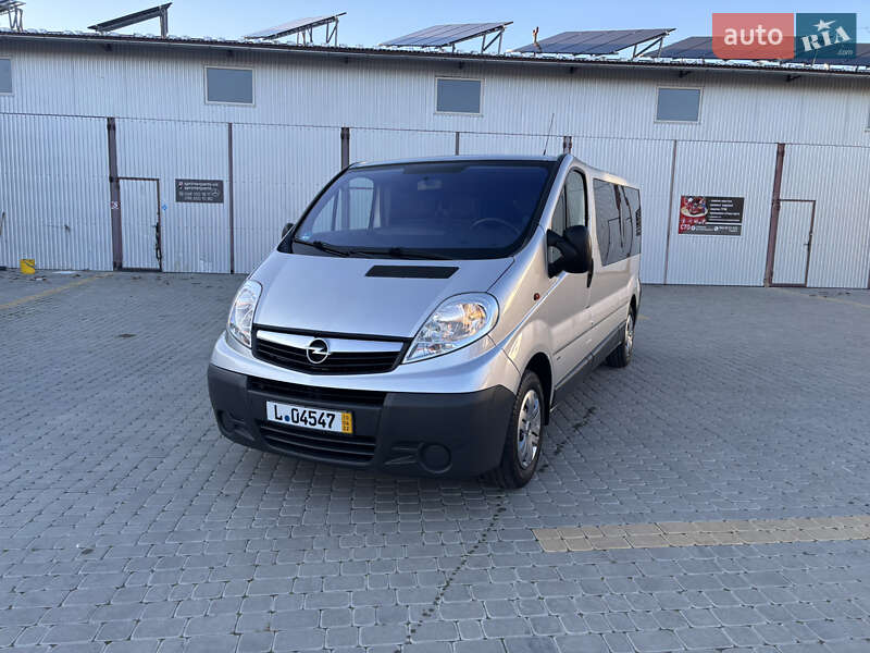 Минивэн Opel Vivaro 2011 в Коломые