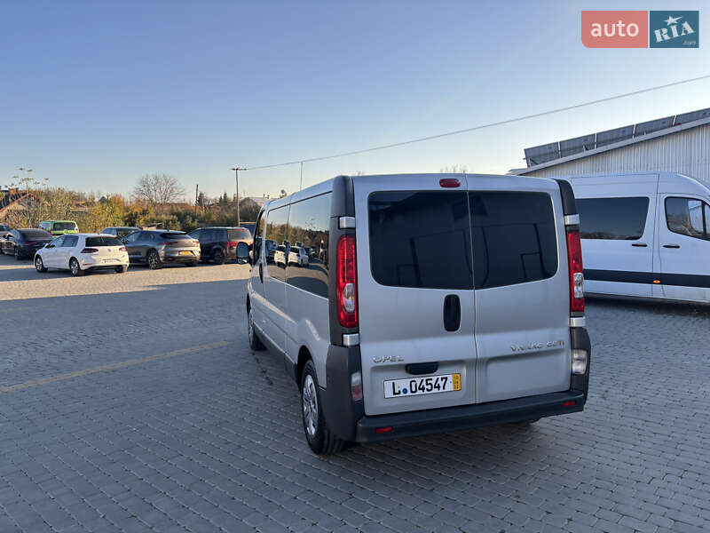 Минивэн Opel Vivaro 2011 в Коломые