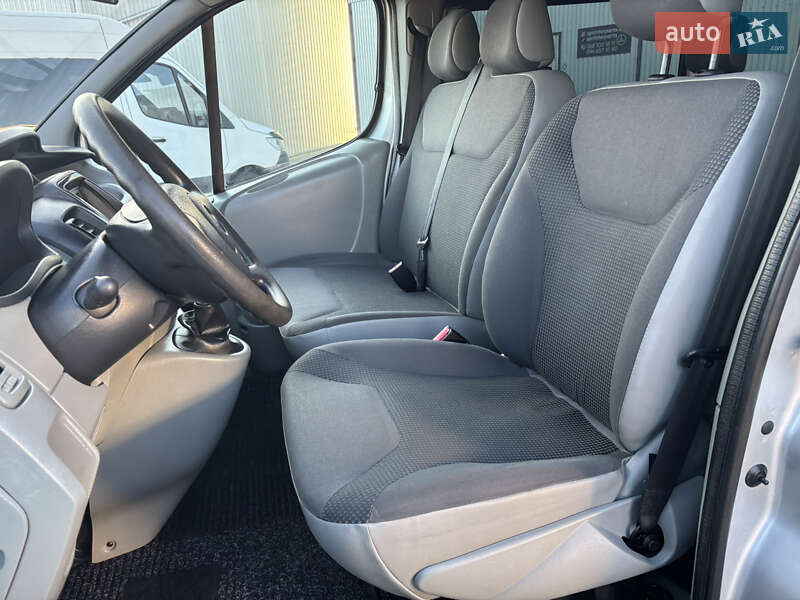 Минивэн Opel Vivaro 2011 в Коломые