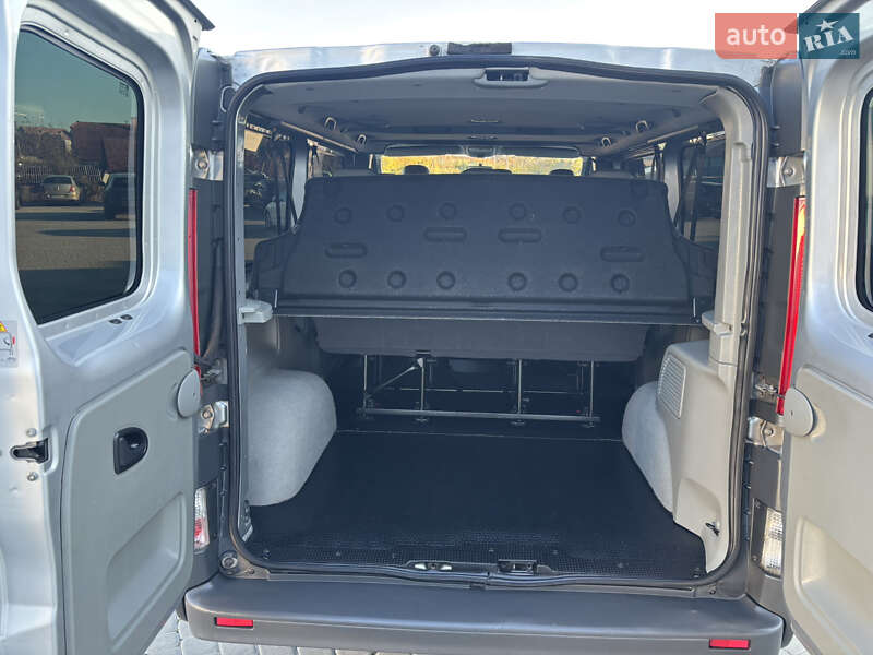 Минивэн Opel Vivaro 2011 в Коломые