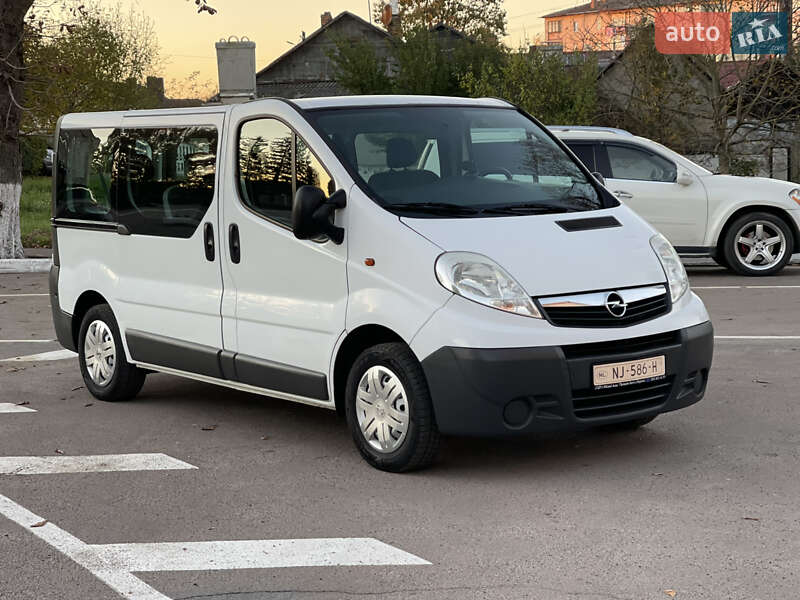 Минивэн Opel Vivaro 2011 в Радивилове
