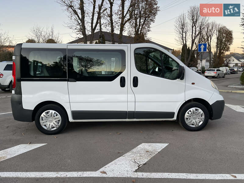 Минивэн Opel Vivaro 2011 в Радивилове