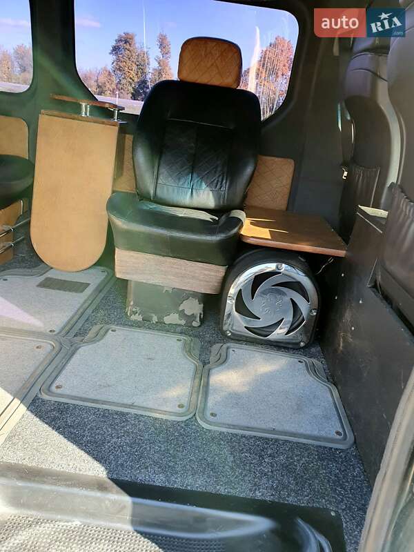 Минивэн Opel Vivaro 2002 в Одессе