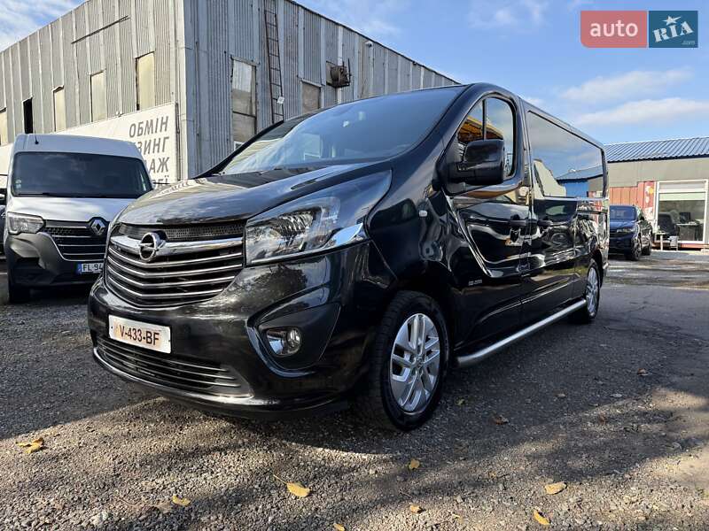 Мінівен Opel Vivaro 2016 в Одесі