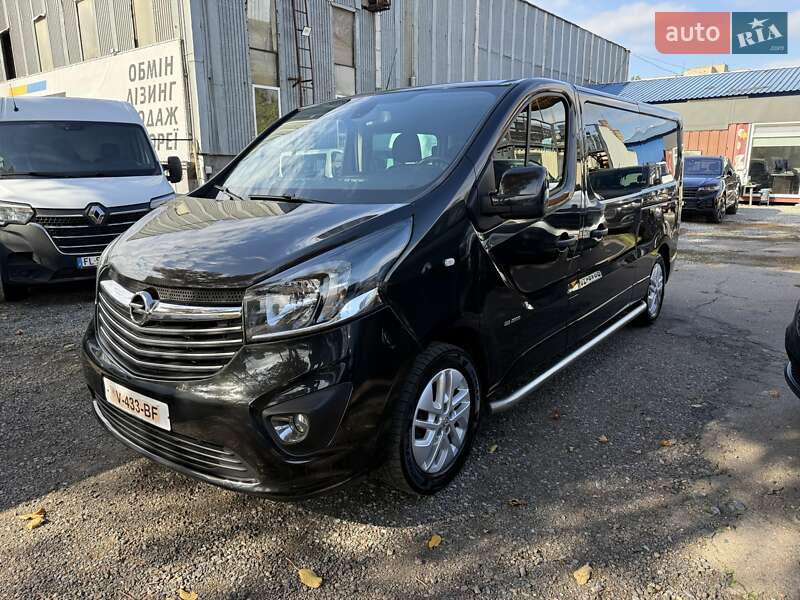 Мінівен Opel Vivaro 2016 в Одесі