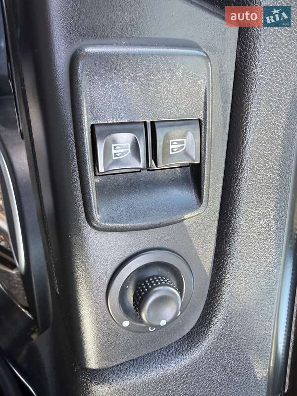 Мінівен Opel Vivaro 2016 в Одесі