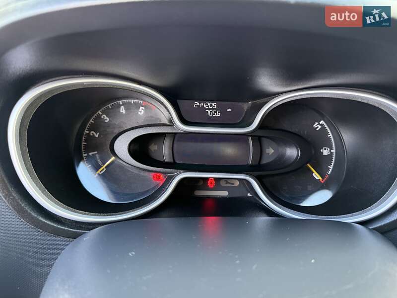 Мінівен Opel Vivaro 2016 в Одесі