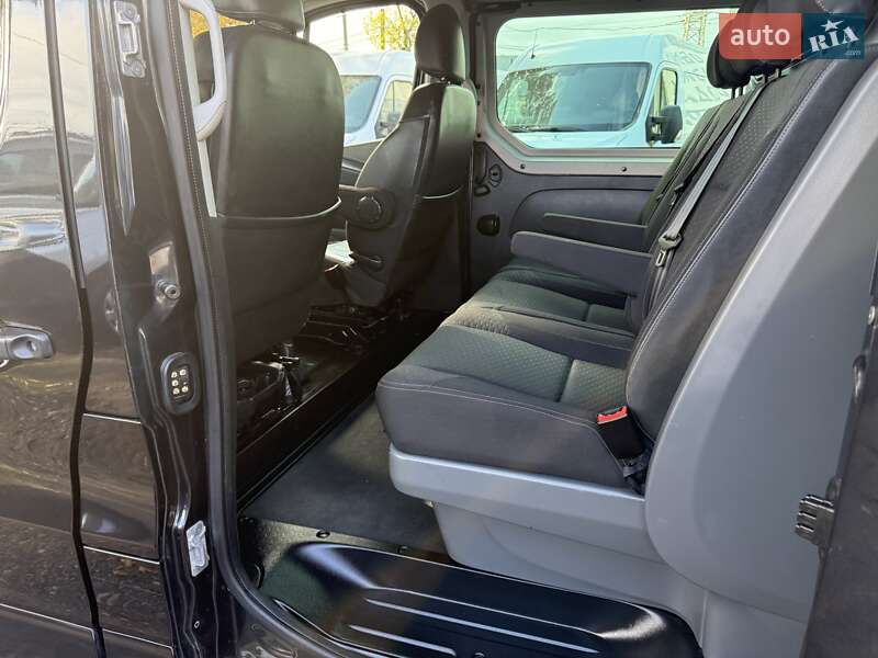 Мінівен Opel Vivaro 2016 в Одесі