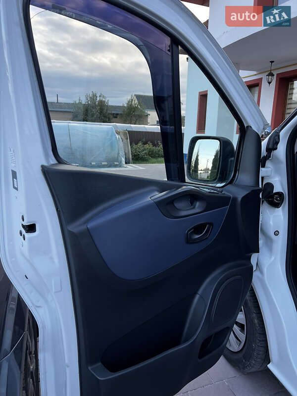 Грузовой фургон Opel Vivaro 2015 в Дублянах фото 15 Грузовой фургон Opel Vivaro 2015 в Дублянах