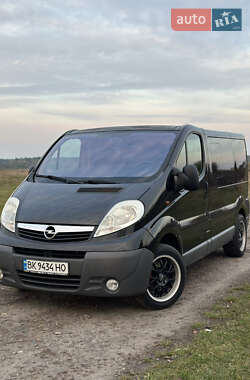 Мінівен Opel Vivaro 2007 в  Мінівен Opel Vivaro 2007 в