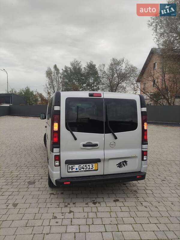 Минивэн Opel Vivaro 2015 в Бартатовом фото 19 Минивэн Opel Vivaro 2015 в Бартатовом