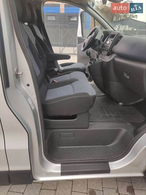 Минивэн Opel Vivaro 2015 в Бартатовом фото 55 Минивэн Opel Vivaro 2015 в Бартатовом