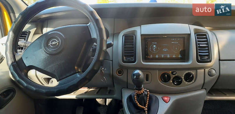 Минивэн Opel Vivaro 2004 в Кицмани фото 9 Минивэн Opel Vivaro 2004 в Кицмани