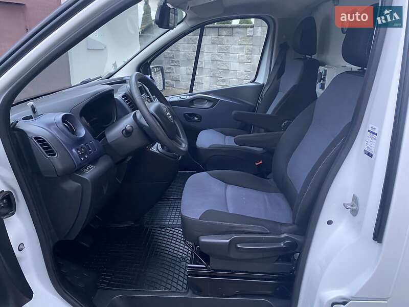 Інші вантажівки Opel Vivaro 2017 в Рівному фото 19 Інші вантажівки Opel Vivaro 2017 в Рівному
