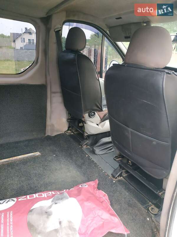 Мінівен Opel Vivaro 2003 в Кременці фото 9 Мінівен Opel Vivaro 2003 в Кременці