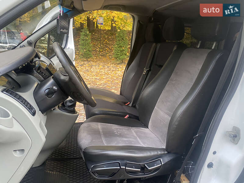 Минивэн Opel Vivaro 2006 в Трускавце фото 60 Минивэн Opel Vivaro 2006 в Трускавце