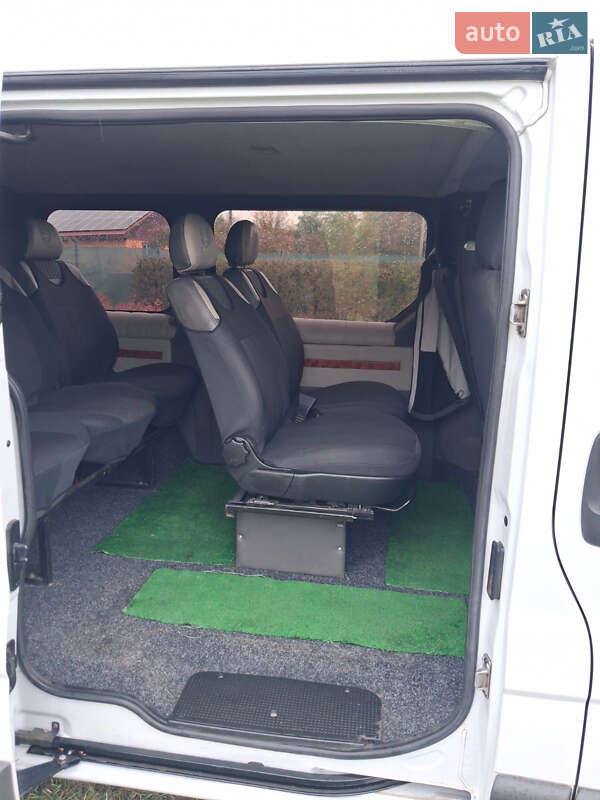 Минивэн Opel Vivaro 2007 в Валках