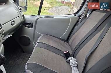 Мінівен Opel Vivaro 2005 в  фото 9 Мінівен Opel Vivaro 2005 в