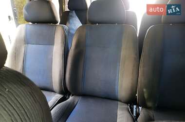 Минивэн Opel Vivaro 2006 в 