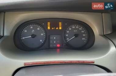 Минивэн Opel Vivaro 2006 в 