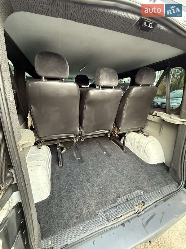 Минивэн Opel Vivaro 2011 в Сумах