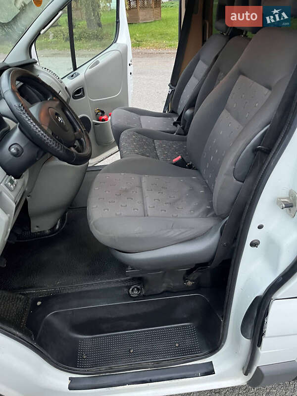 Минивэн Opel Vivaro 2010 в Бережанах