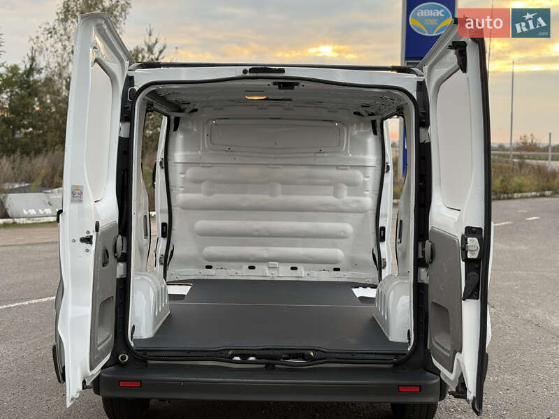 Грузовой фургон Opel Vivaro 2014 в Радивилове фото 35 Грузовой фургон Opel Vivaro 2014 в Радивилове