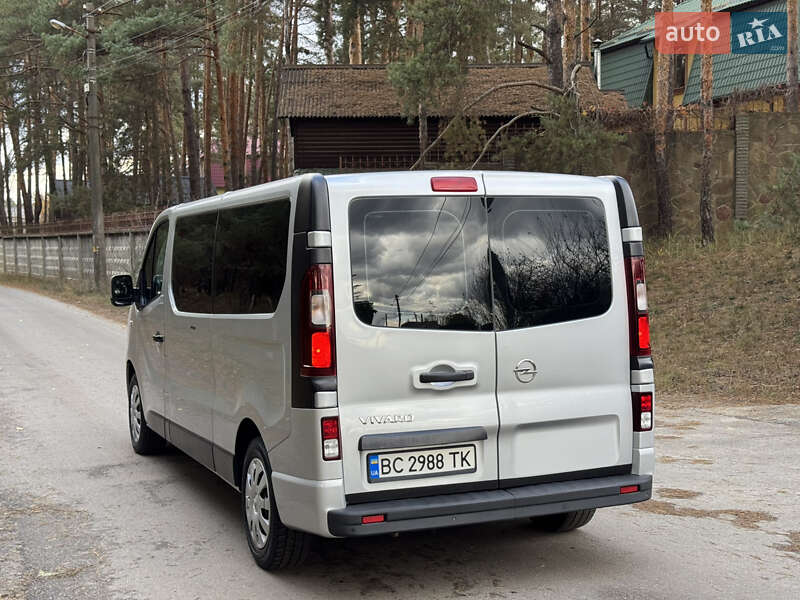 Минивэн Opel Vivaro 2016 в Киеве фото 13 Минивэн Opel Vivaro 2016 в Киеве
