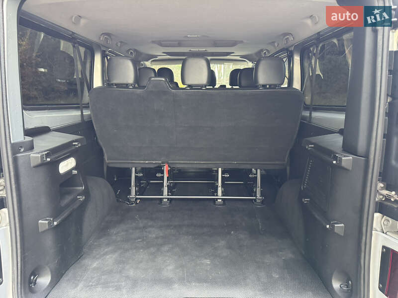 Минивэн Opel Vivaro 2016 в Киеве фото 23 Минивэн Opel Vivaro 2016 в Киеве