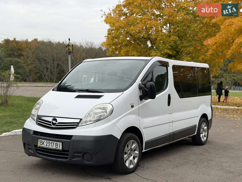 Минивэн Opel Vivaro 2006 в Ровно фото 4 Минивэн Opel Vivaro 2006 в Ровно
