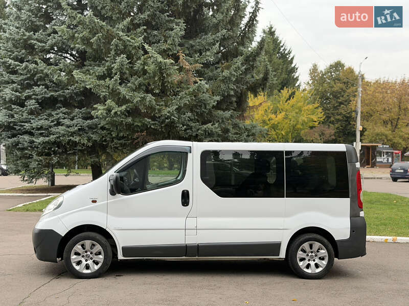 Минивэн Opel Vivaro 2006 в Ровно фото 33 Минивэн Opel Vivaro 2006 в Ровно