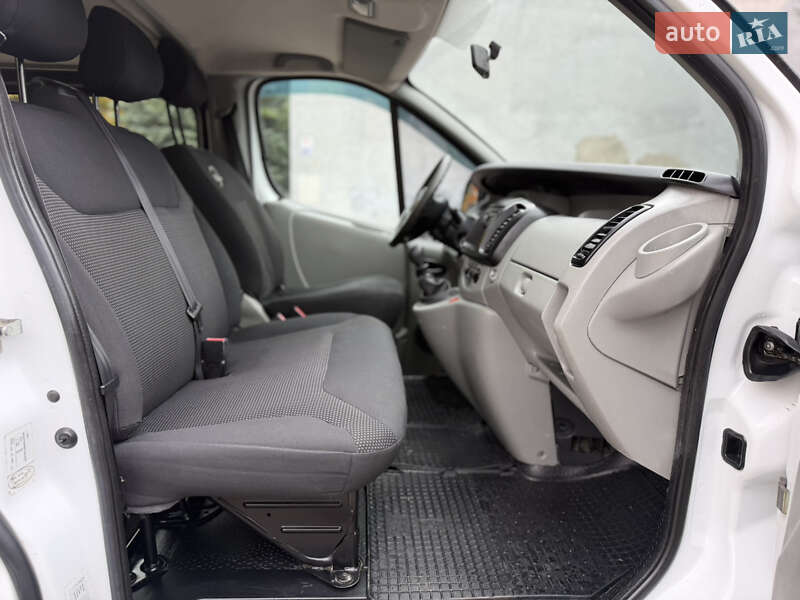 Минивэн Opel Vivaro 2006 в Ровно фото 47 Минивэн Opel Vivaro 2006 в Ровно