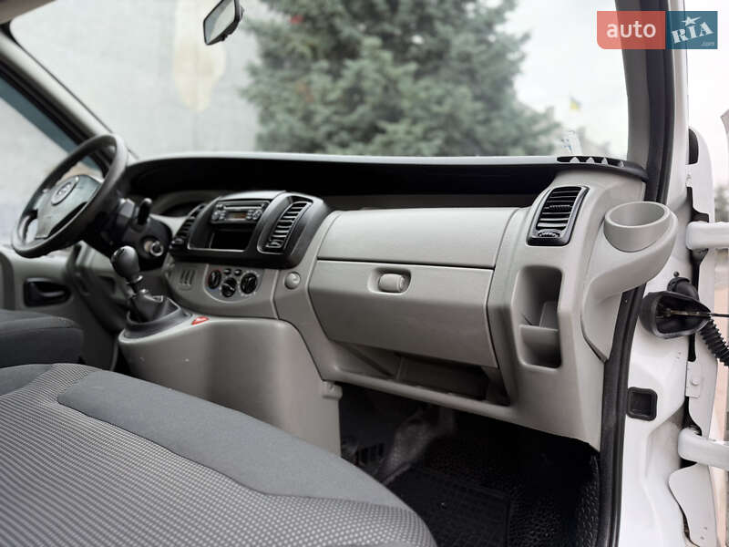 Минивэн Opel Vivaro 2006 в Ровно фото 52 Минивэн Opel Vivaro 2006 в Ровно