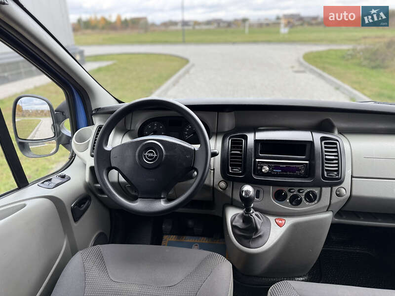 Минивэн Opel Vivaro 2009 в Ровно фото 30 Минивэн Opel Vivaro 2009 в Ровно